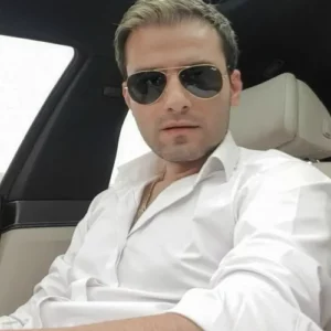 دانلود آهنگ نگام میکنی از حال میرم ریمیکس بیس دار و اصلی مهدی احمدوند