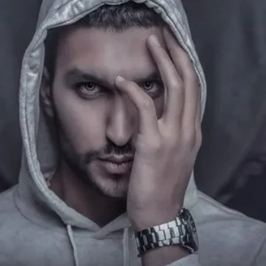 دانلود آهنگ عشقم با اون پسر خوشه بریز سلامتیش ساقی ریمیکس و اصلی مهراب خسته صدا